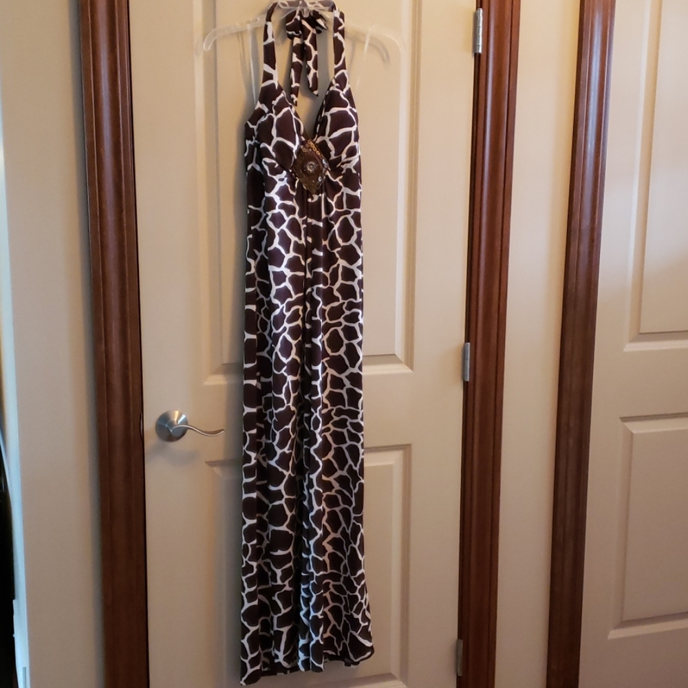 Size Large women's HeartSoul giraffe print dress